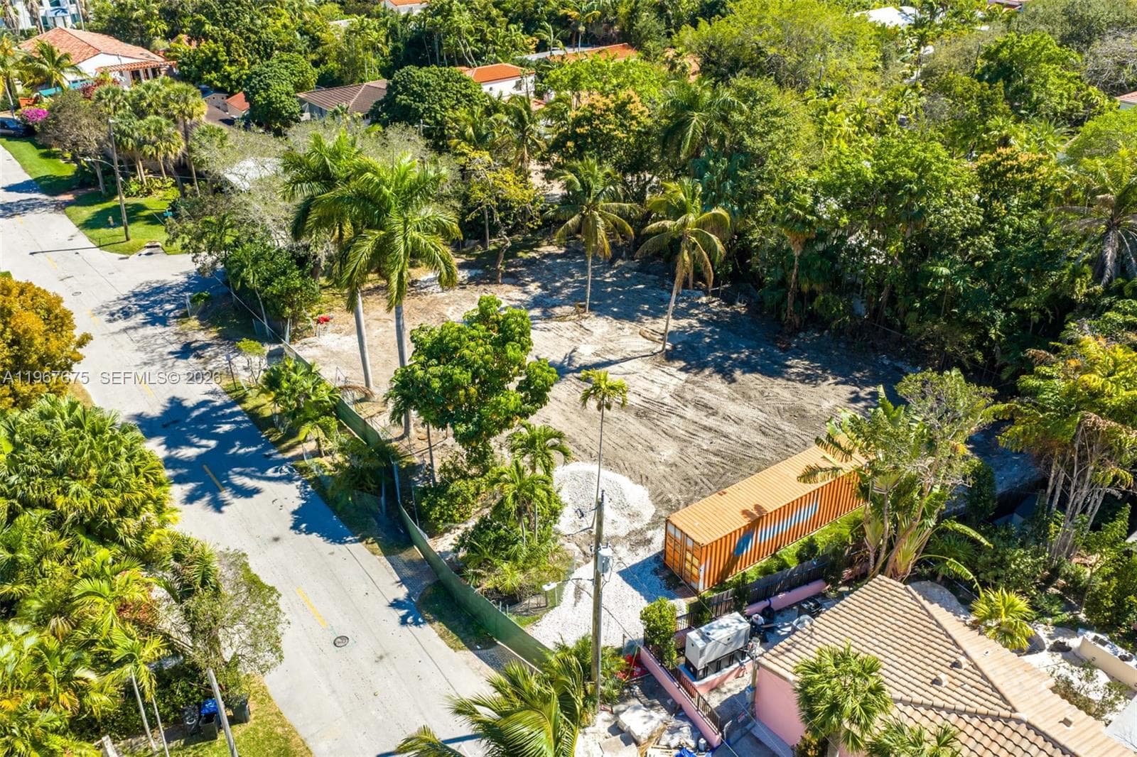 2880 Fairgreen Dr, Miami Beach FL 33140 — 10