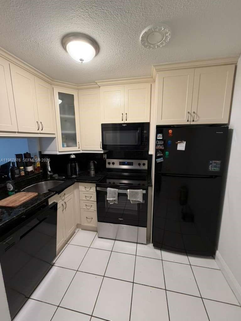 488 NW 165th St Rd # 614, Miami FL 33169 — 1