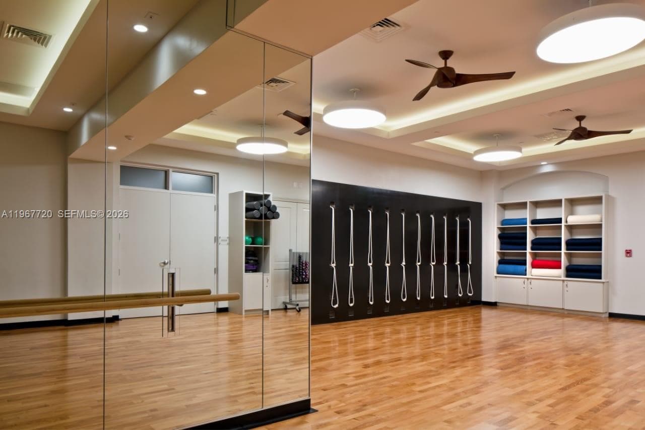 21055 Yacht Club Dr # 1009, Aventura FL 33180 — 23