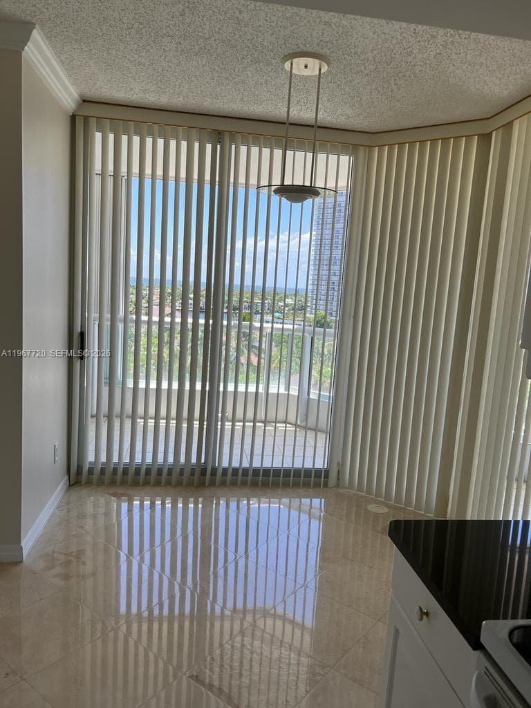21055 Yacht Club Dr # 1009, Aventura FL 33180 — 6