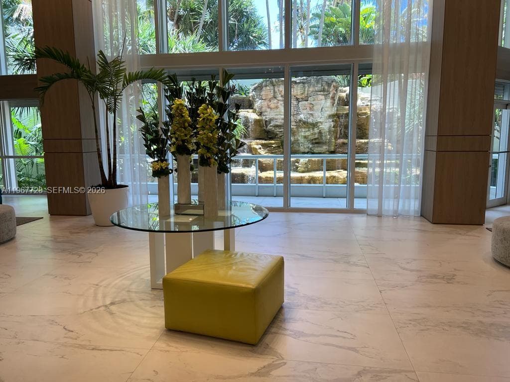 21055 Yacht Club Dr # 1009, Aventura FL 33180 — 20