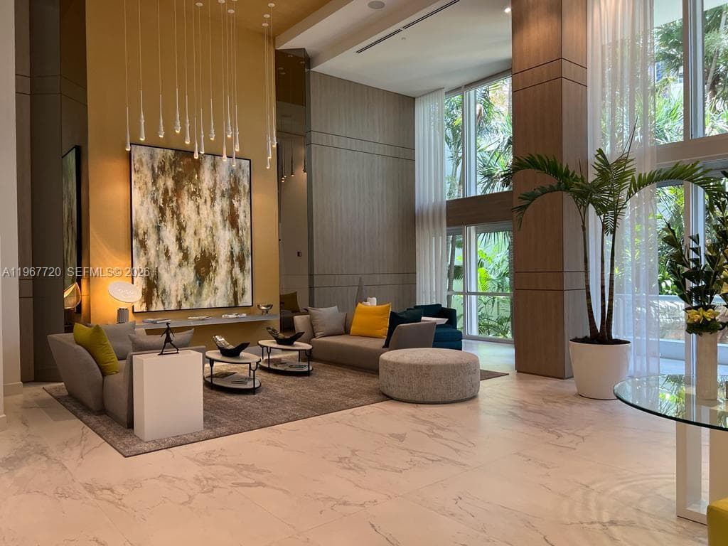 21055 Yacht Club Dr # 1009, Aventura FL 33180 — 19