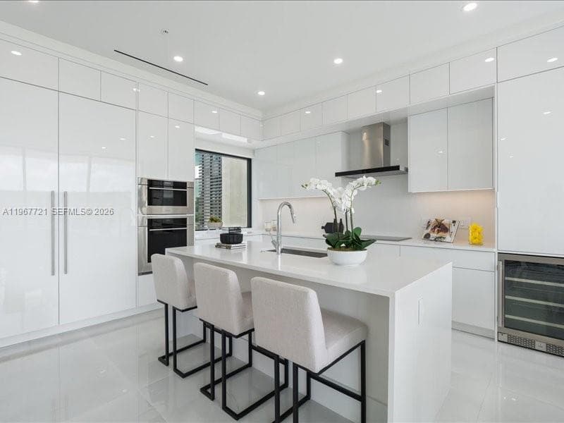 4008 NE 167th St # 6, North Miami Beach FL 33160 — 6