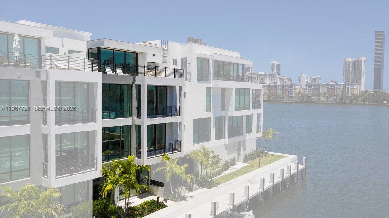 4008 NE 167th St # 6, North Miami Beach FL 33160 — 33