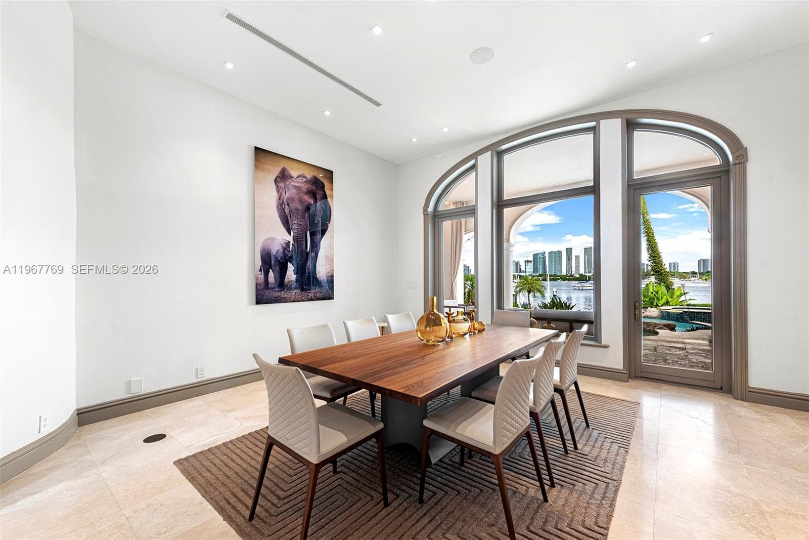 432 S Hibiscus Dr, Miami Beach FL 33139 — 6