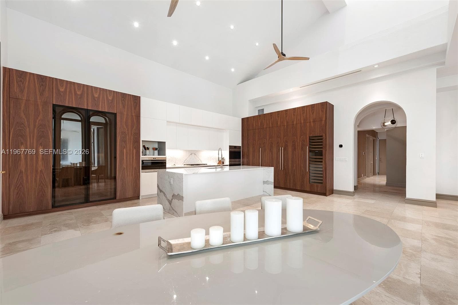 432 S Hibiscus Dr, Miami Beach FL 33139 — 17
