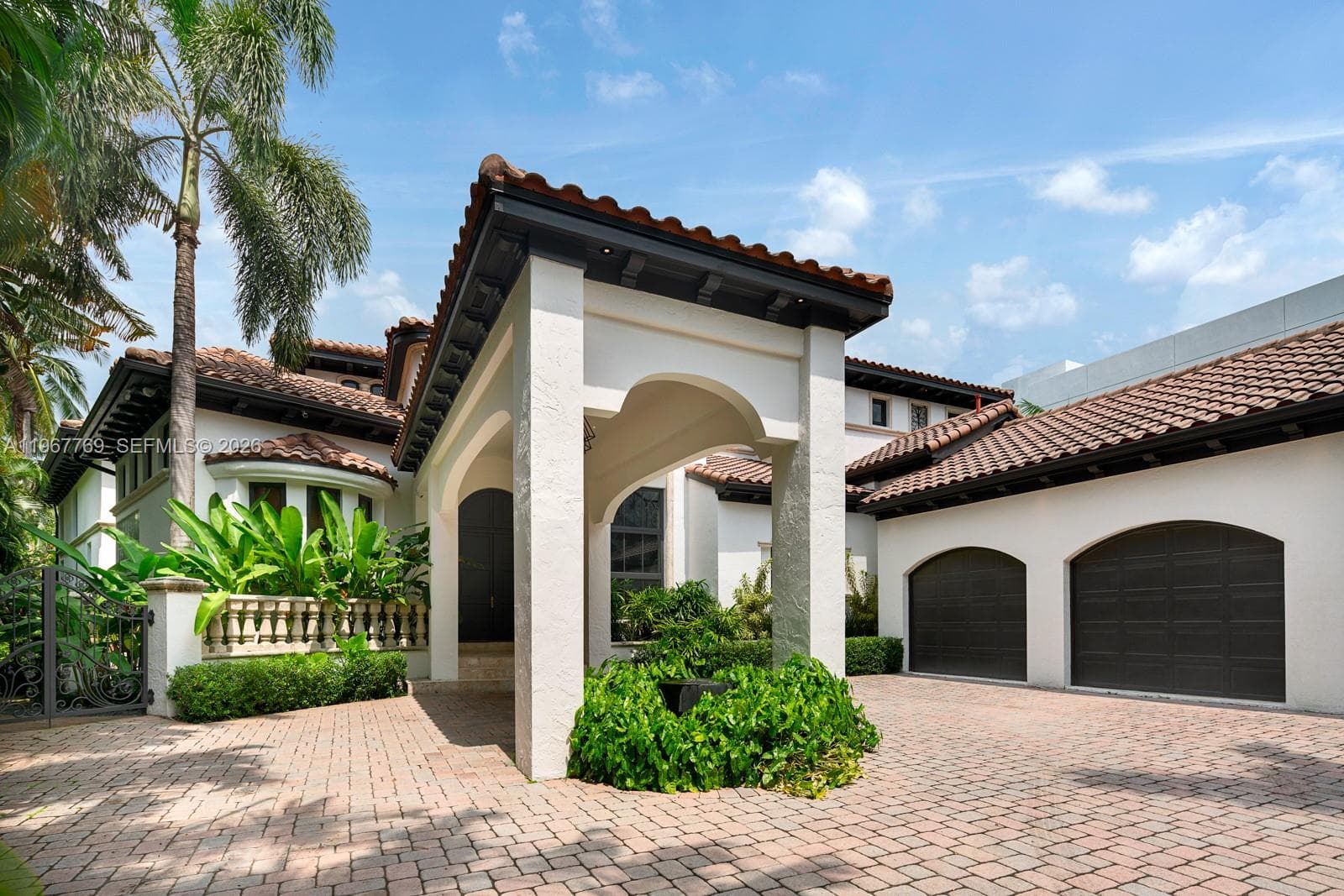 432 S Hibiscus Dr, Miami Beach FL 33139 — 3