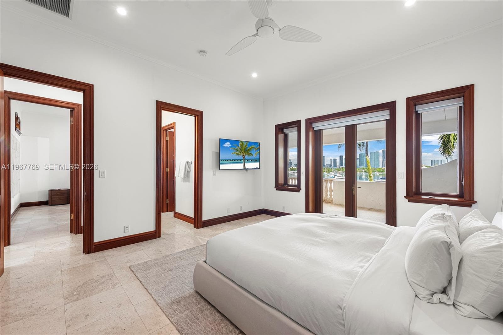 432 S Hibiscus Dr, Miami Beach FL 33139 — 41