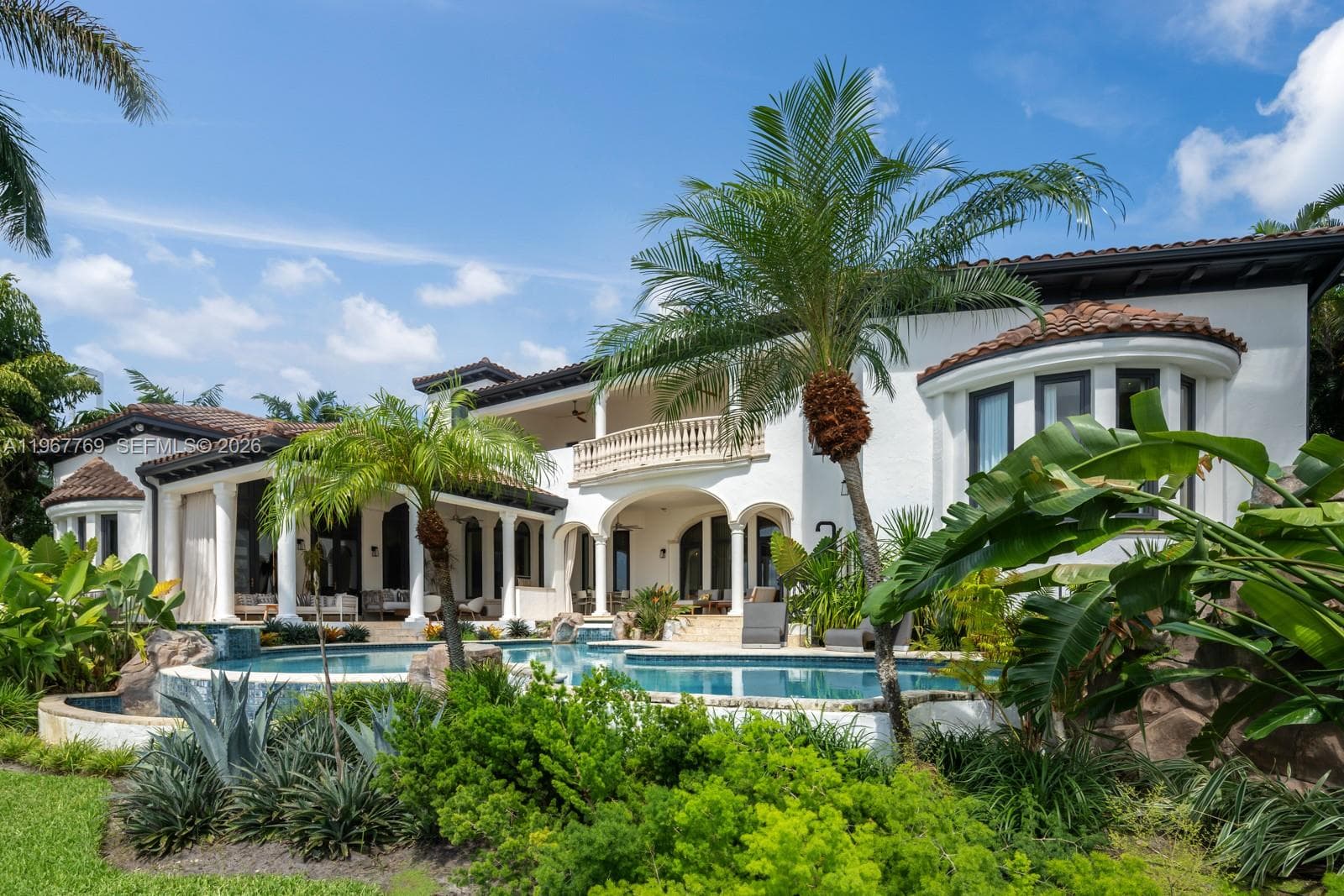 432 S Hibiscus Dr, Miami Beach FL 33139 — 48