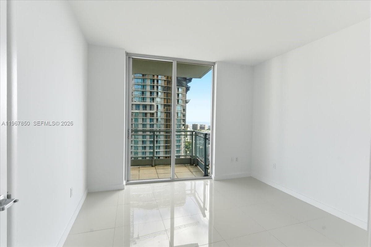 92 SW 3rd St # 3804, Miami FL 33130 — 26