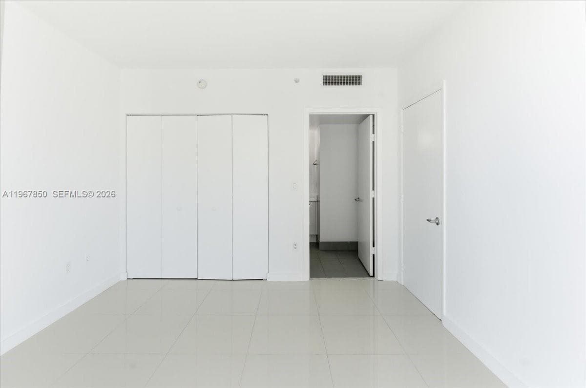 92 SW 3rd St # 3804, Miami FL 33130 — 22