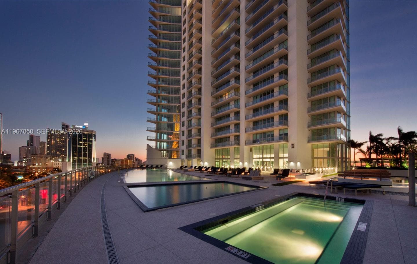 92 SW 3rd St # 3804, Miami FL 33130 — 34