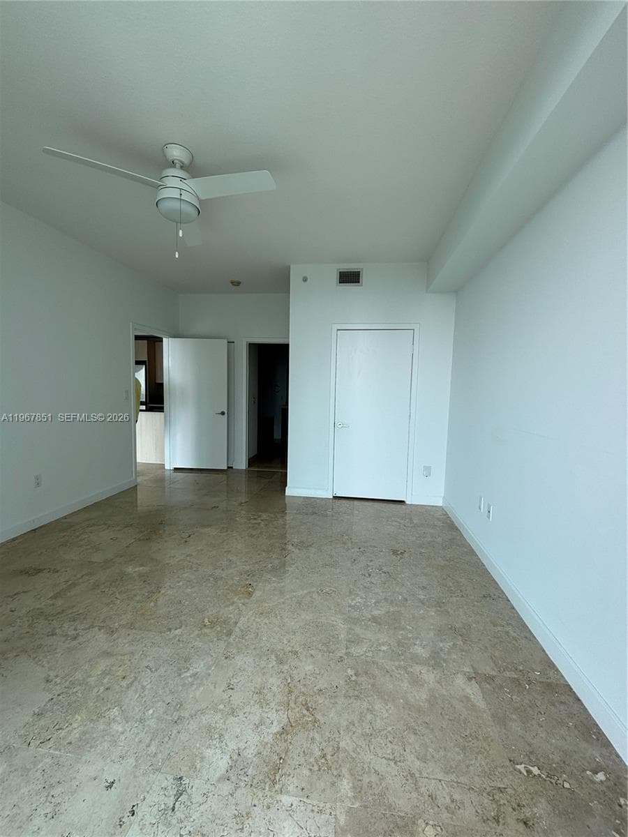 79 SW 12th St, Miami FL 33130 — 16