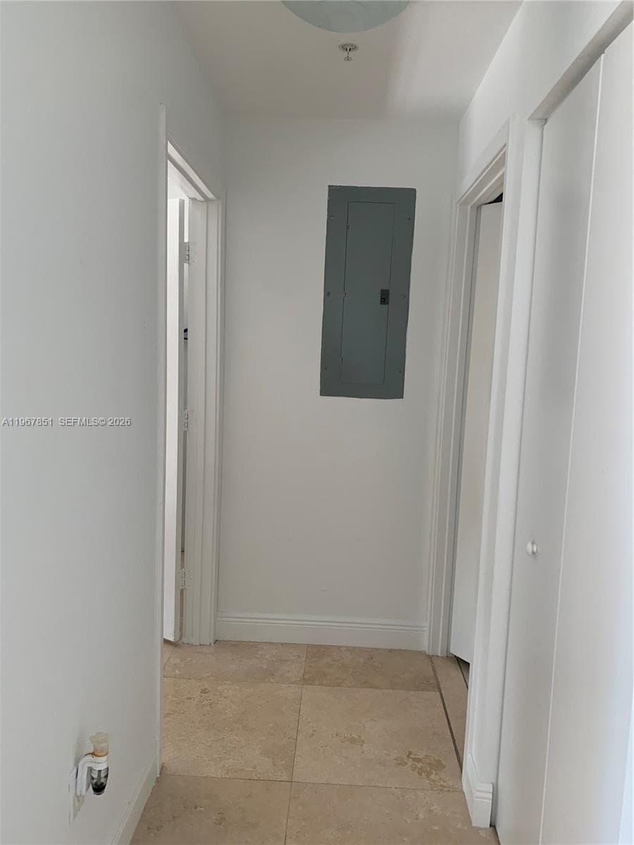 79 SW 12th St, Miami FL 33130 — 28