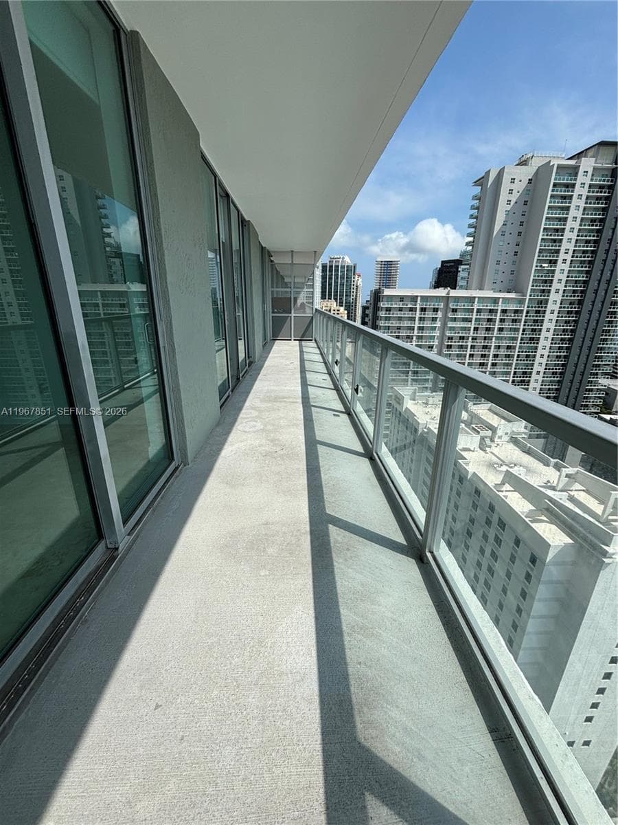 79 SW 12th St, Miami FL 33130 — 38