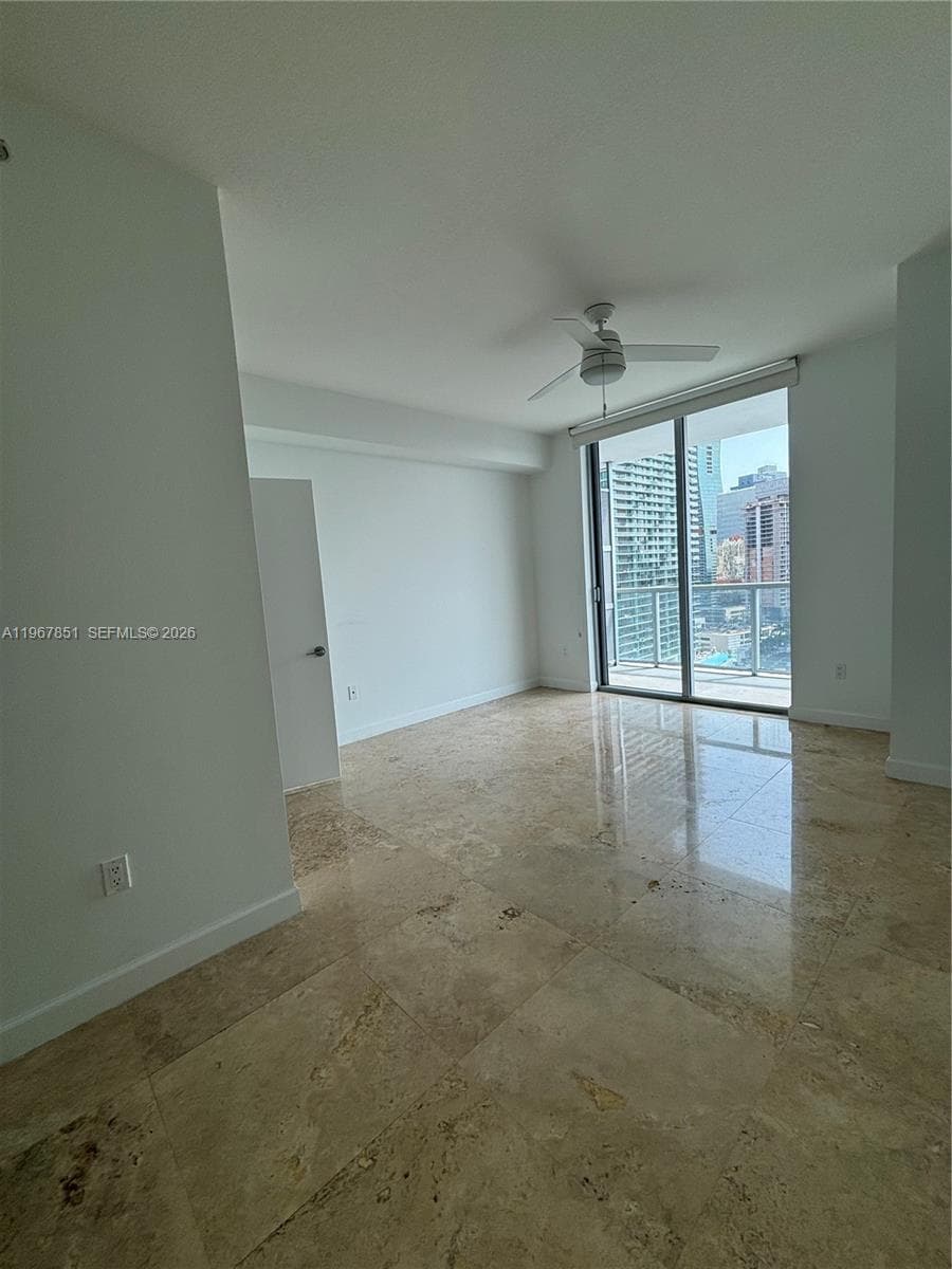 79 SW 12th St, Miami FL 33130 — 14