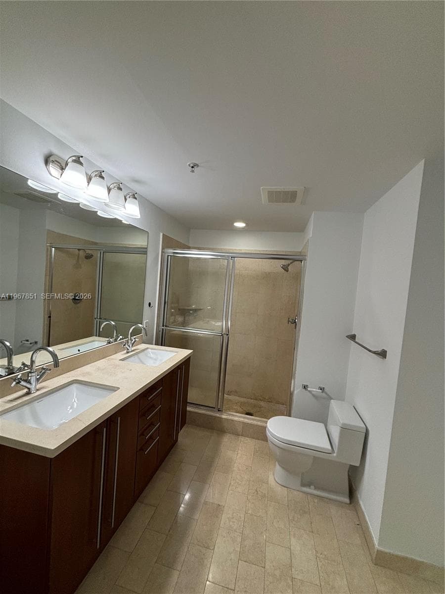79 SW 12th St, Miami FL 33130 — 19
