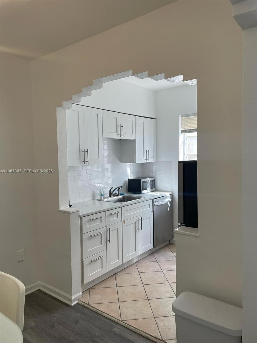 1611 Euclid Ave # 3, Miami Beach FL 33139 — 11