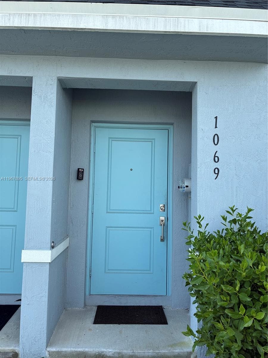 1069 NW 4th Ter, Florida City FL 33034 — 1
