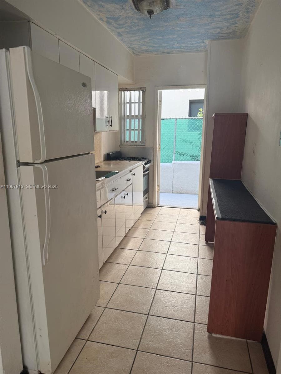 4201 Indian Creek Dr # 2, Miami Beach FL 33140 — 16