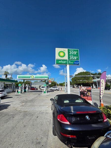 3198 S Dixie Highway, Miami FL 33133 — 5