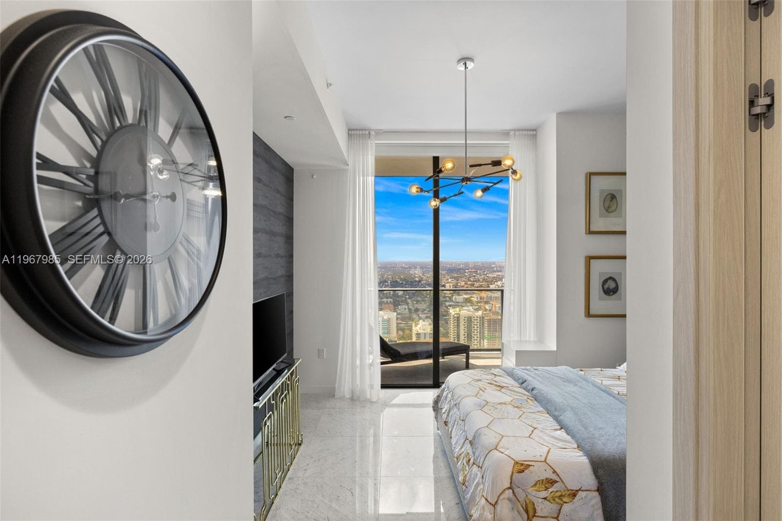 1000 Brickell Plz, Miami FL 33131 — 30