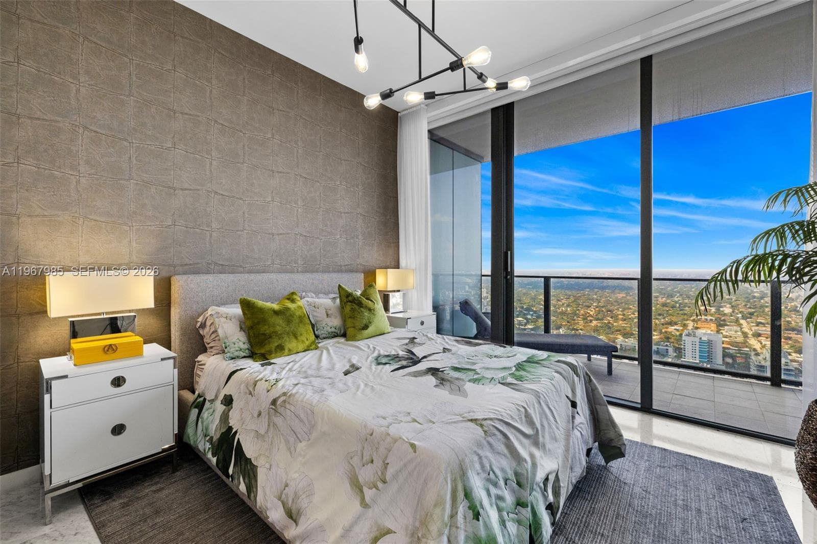 1000 Brickell Plz, Miami FL 33131 — 39