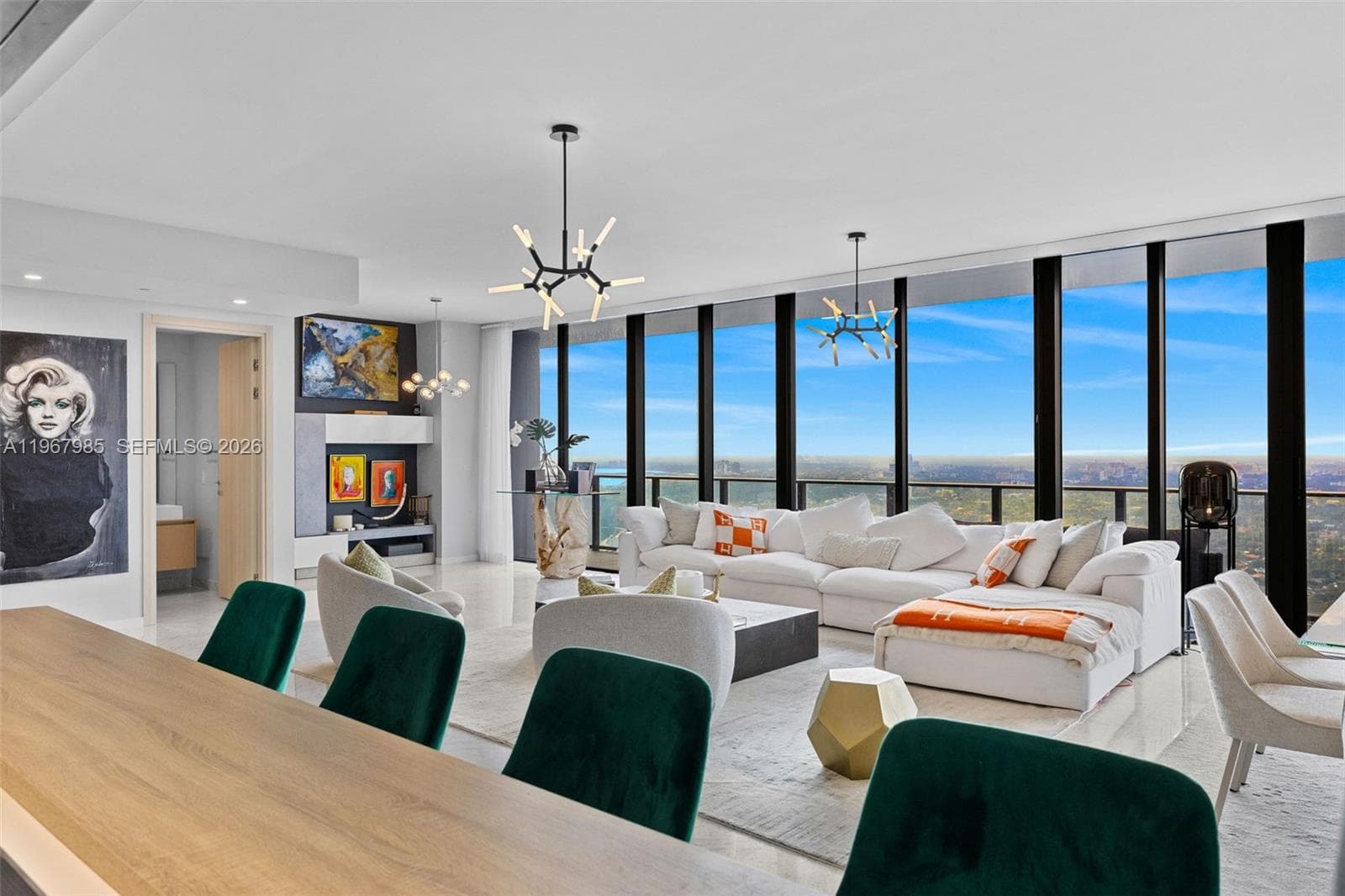 1000 Brickell Plz, Miami FL 33131 — 21
