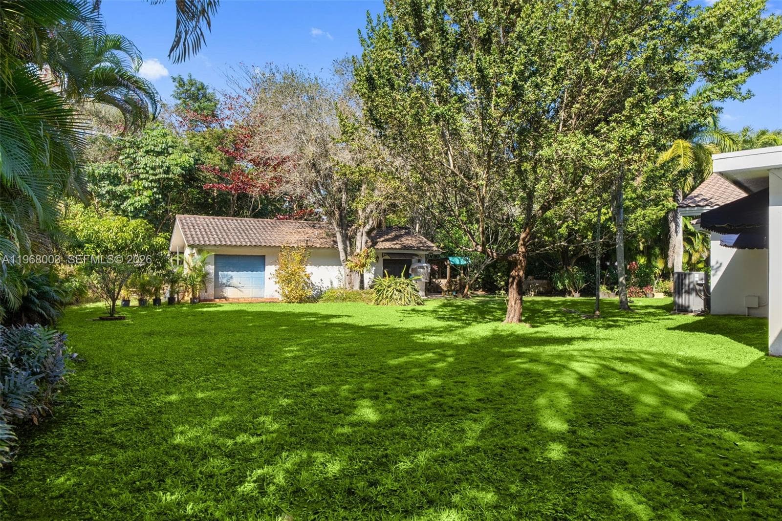 11220 SW 67th Ave, Pinecrest FL 33156 — 25