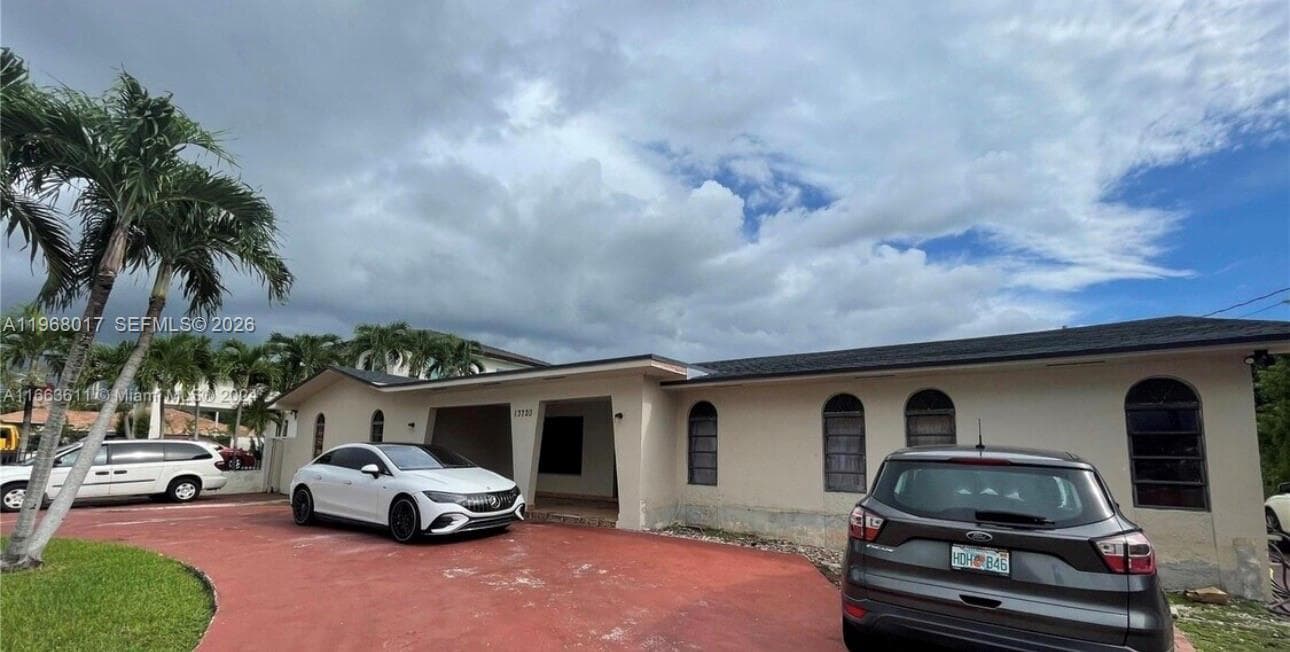 137xx SW 32nd St, Miami FL 33175 — 1