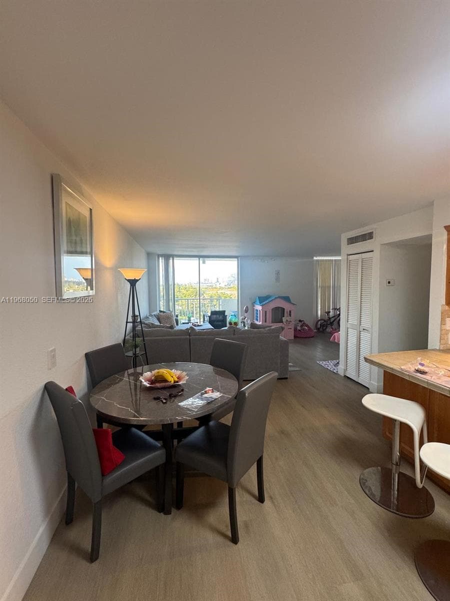 2020 NE 135th St # 811, North Miami FL 33181 — 12