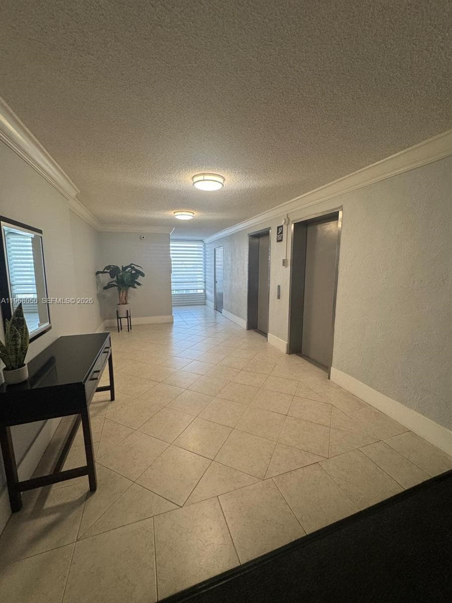 2020 NE 135th St # 811, North Miami FL 33181 — 22