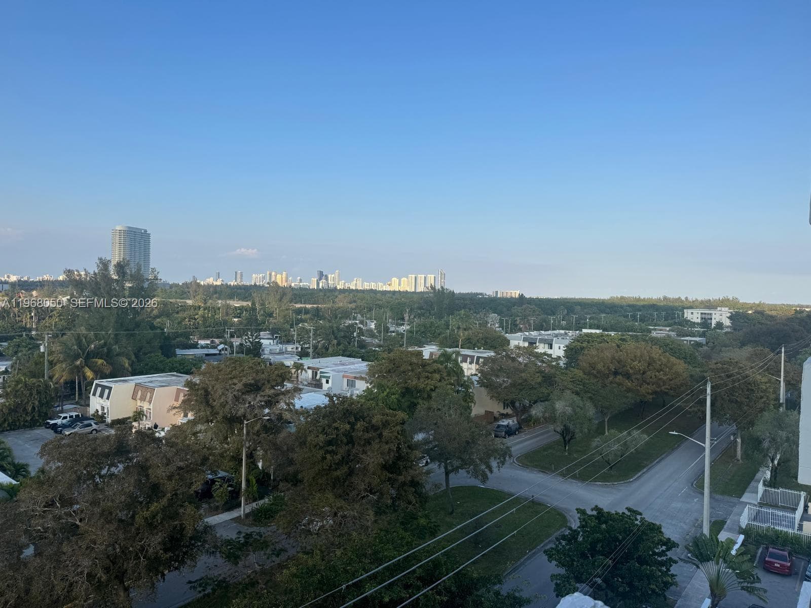 2020 NE 135th St # 811, North Miami FL 33181 — 7