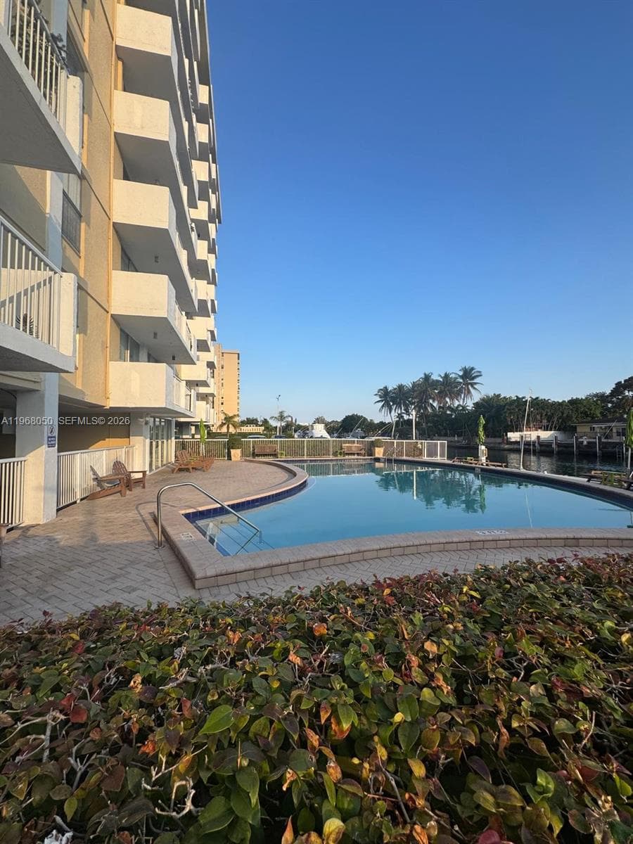 2020 NE 135th St # 811, North Miami FL 33181 — 24
