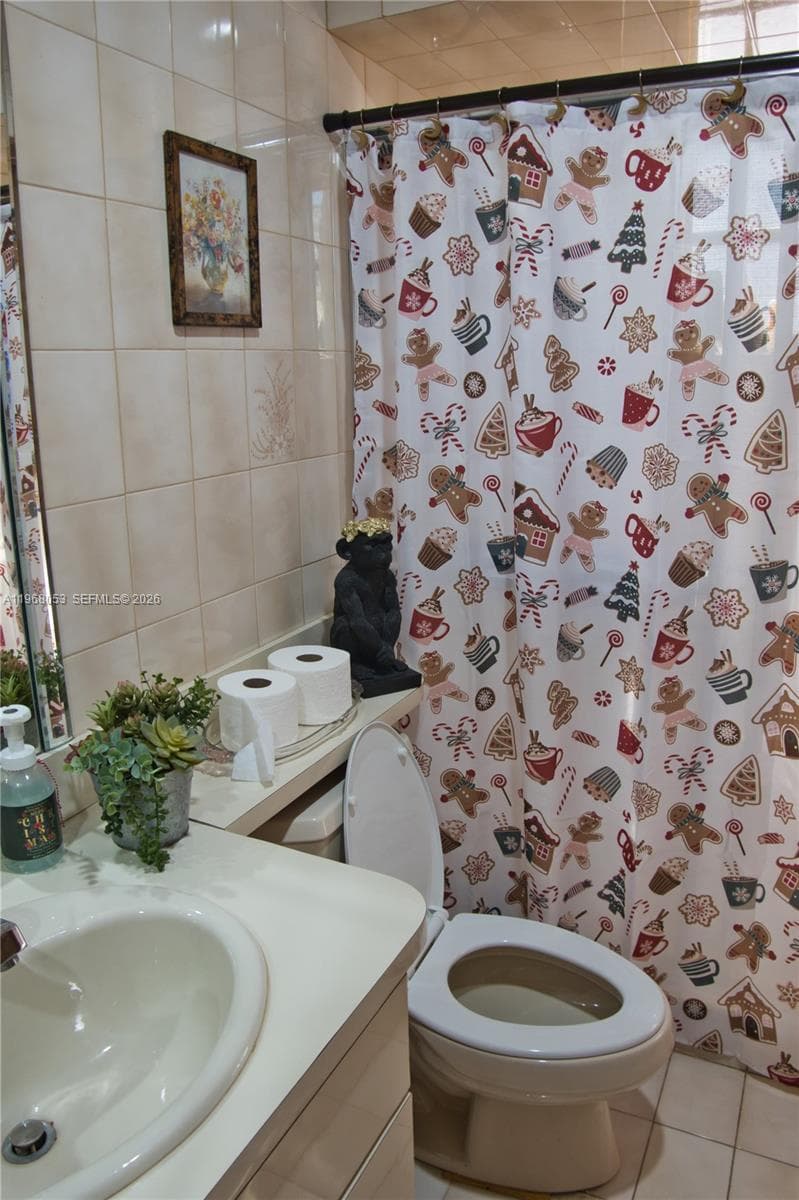 20040 E Oakmont Dr, Hialeah FL 33015 — 10