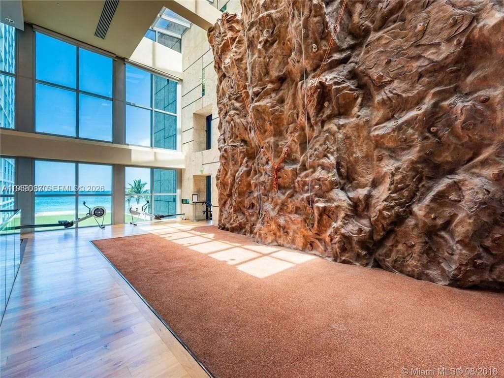 6799 Collins Ave # 301, Miami Beach FL 33141 — 42