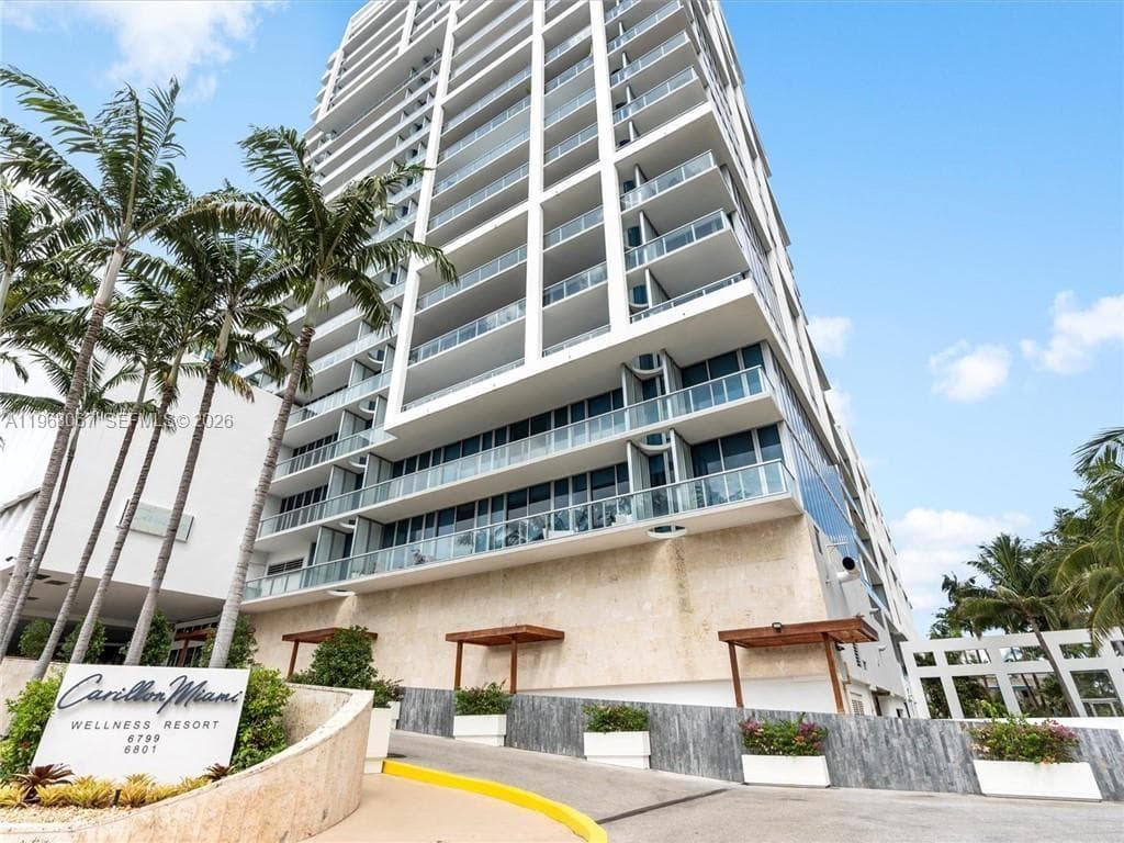 6799 Collins Ave # 301, Miami Beach FL 33141 — 1