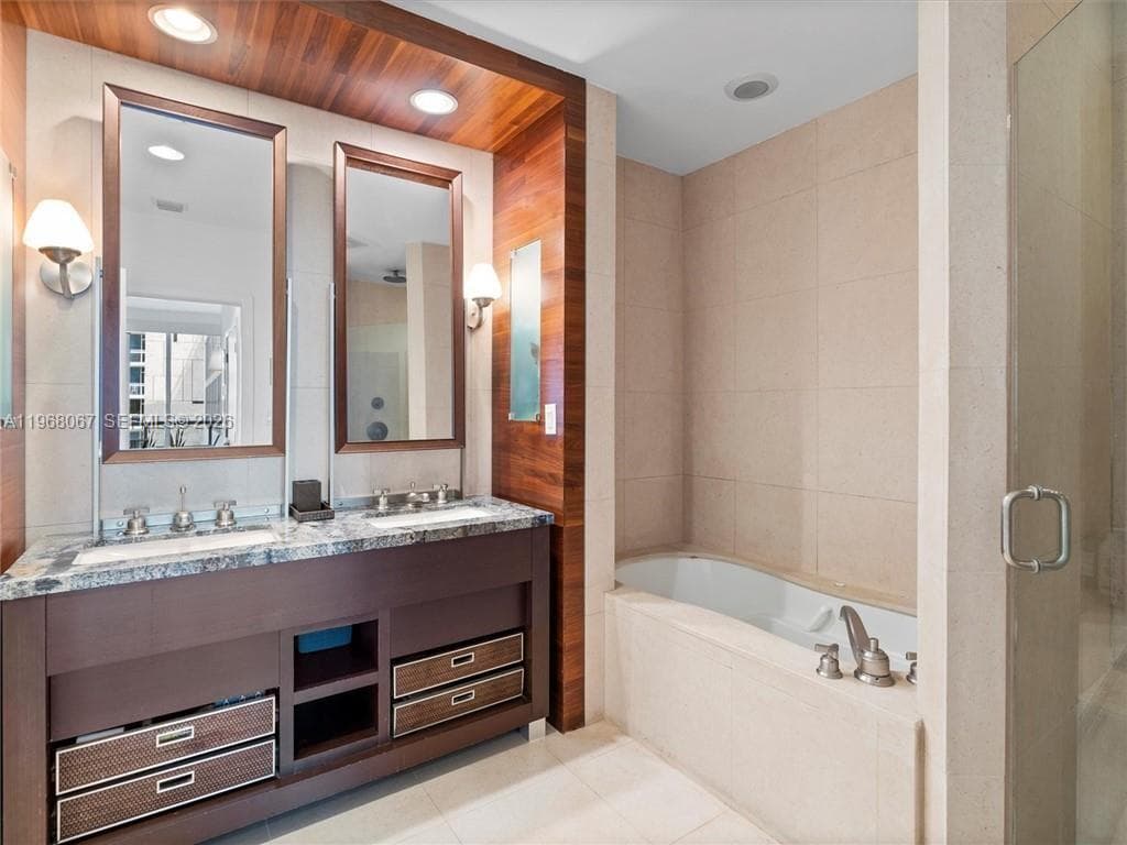 6799 Collins Ave # 301, Miami Beach FL 33141 — 18
