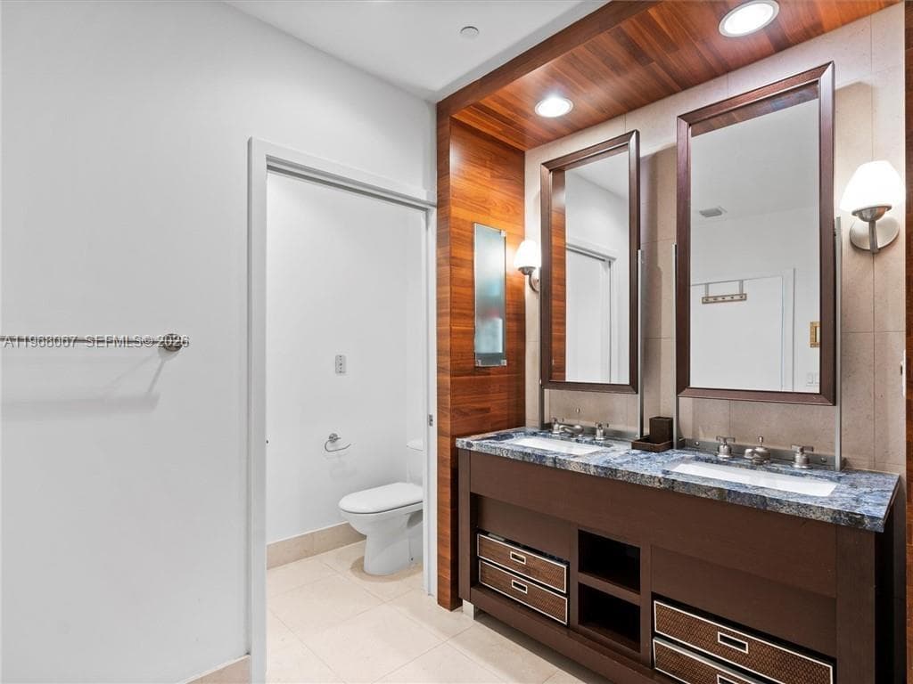 6799 Collins Ave # 301, Miami Beach FL 33141 — 19