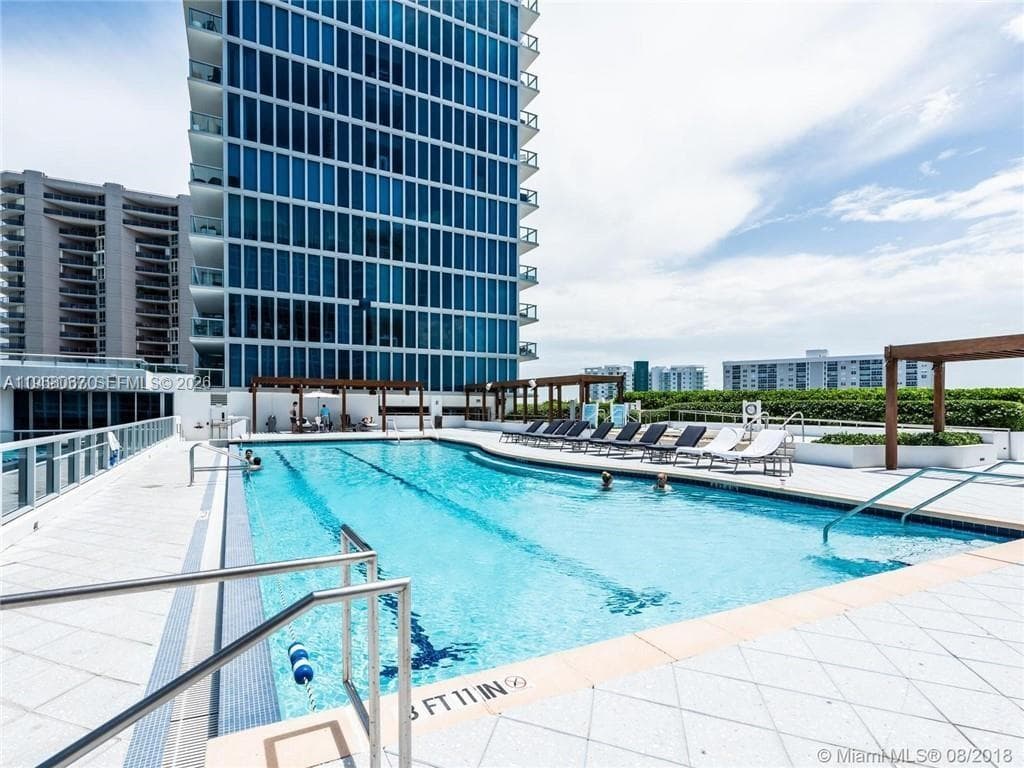 6799 Collins Ave # 301, Miami Beach FL 33141 — 29