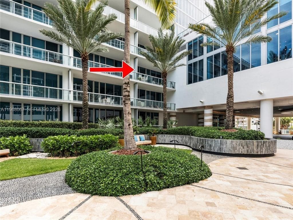 6799 Collins Ave # 301, Miami Beach FL 33141 — 25