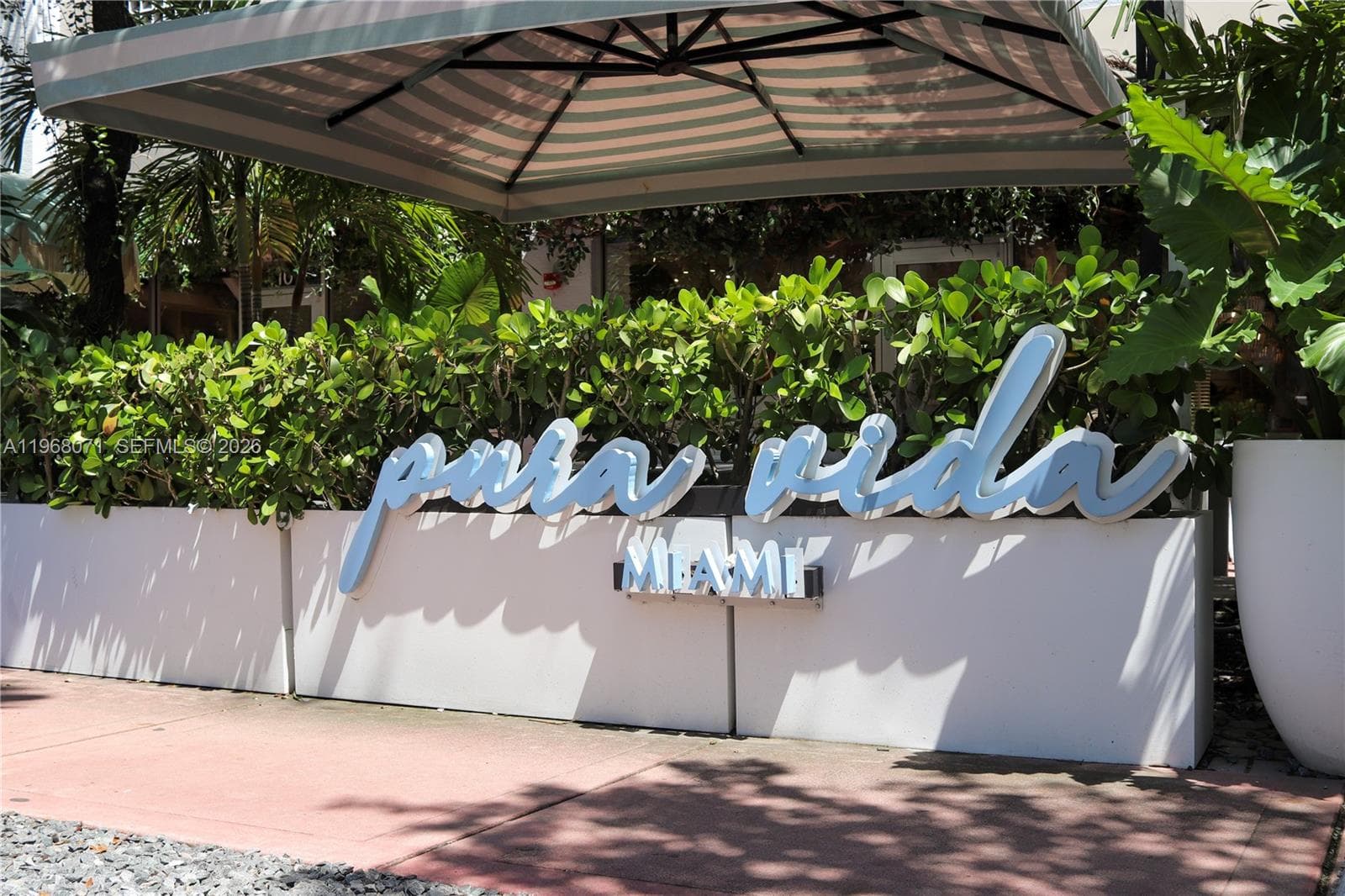 947 Lenox Ave # 203, Miami Beach FL 33139 — 16