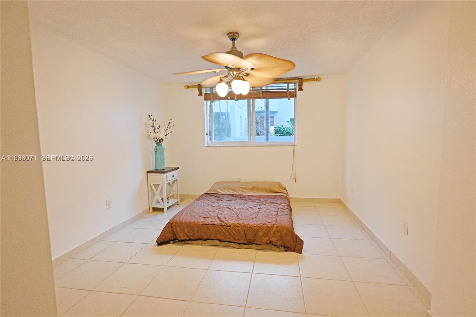947 Lenox Ave # 203, Miami Beach FL 33139 — 4