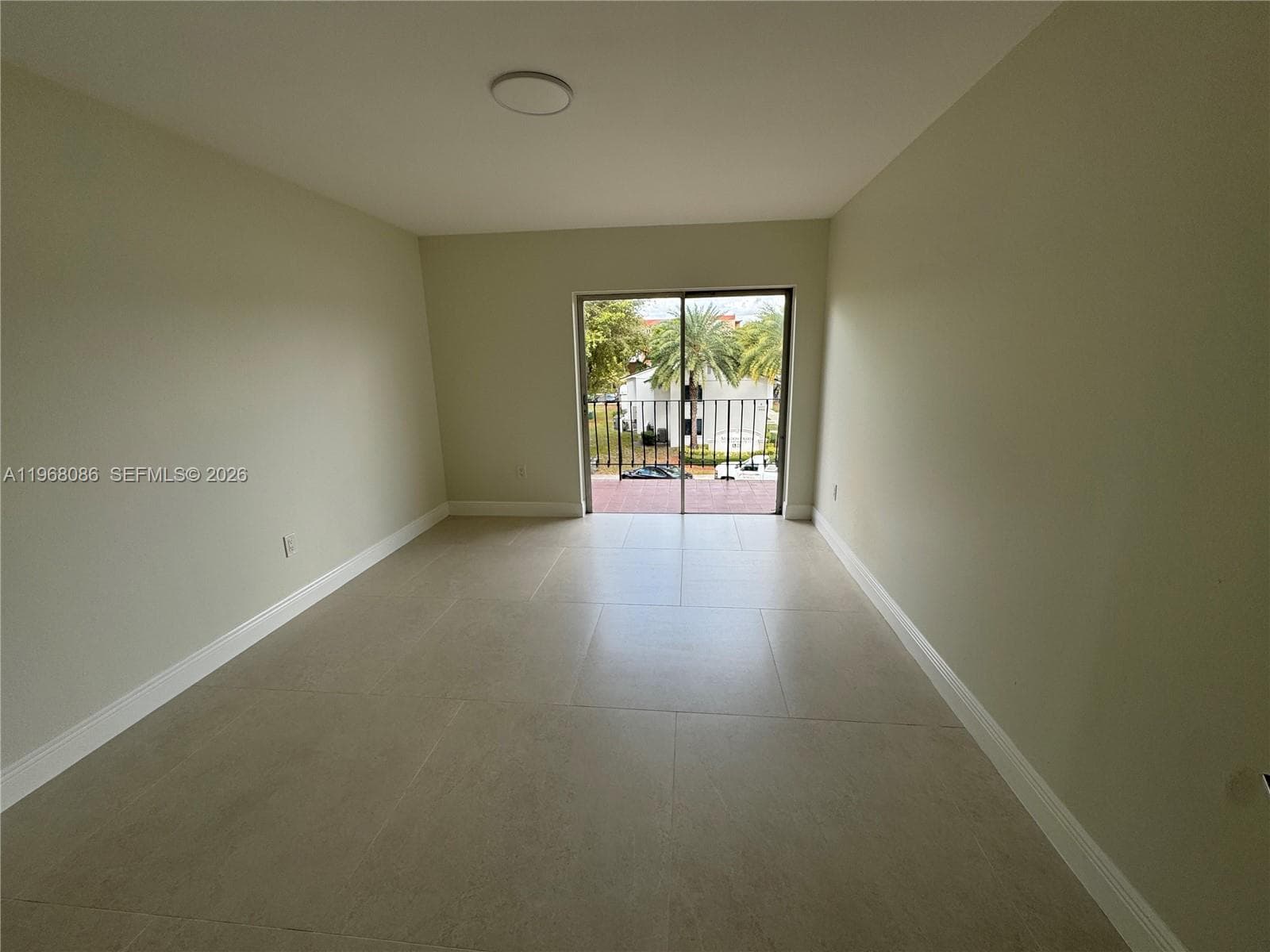 1900 W 54th St # 219, Hialeah FL 33012 — 9