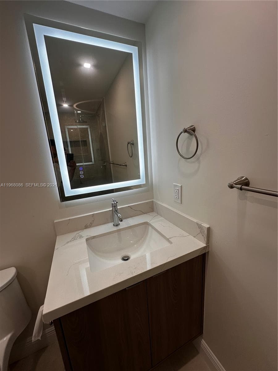 1900 W 54th St # 219, Hialeah FL 33012 — 11