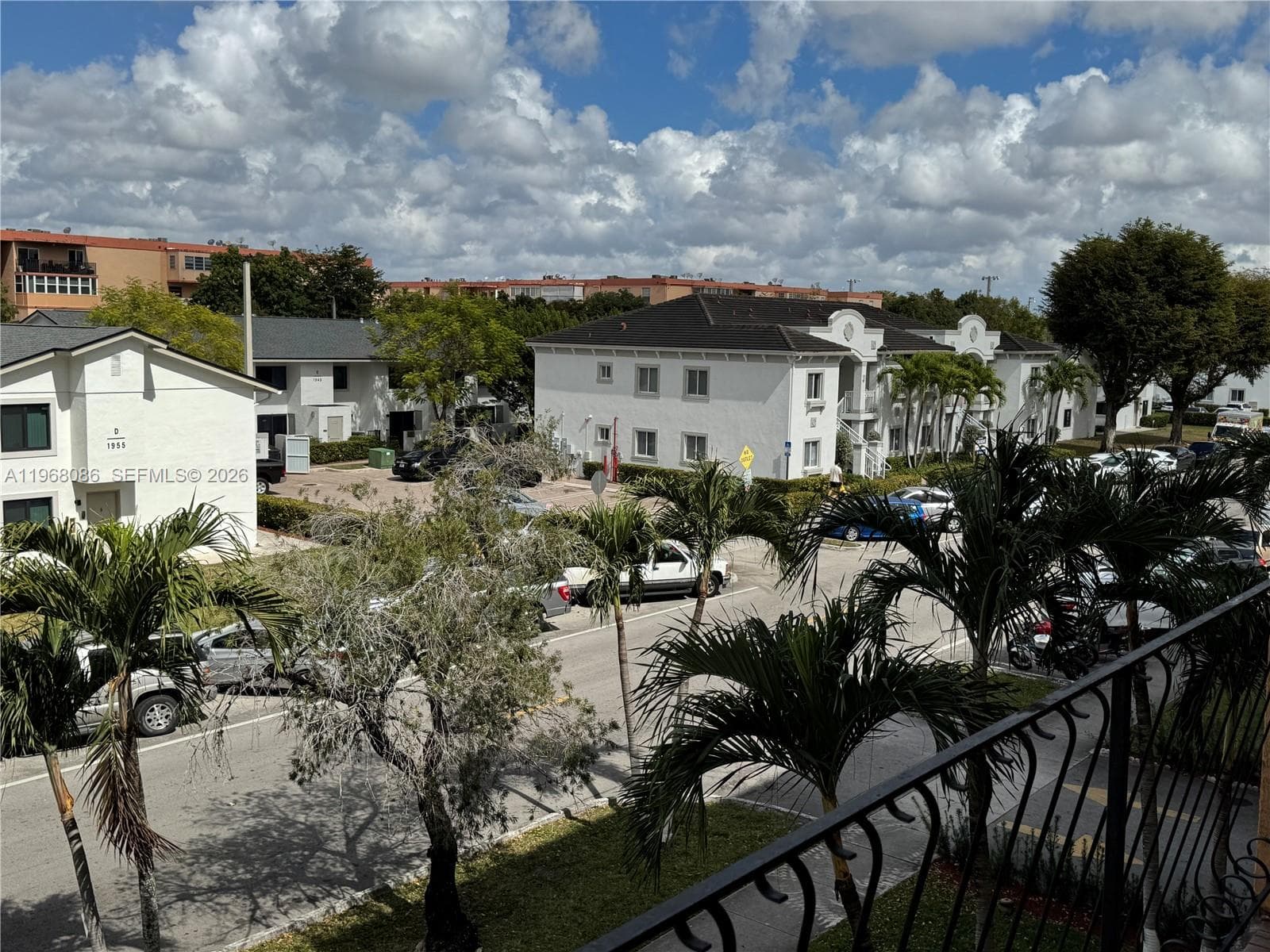 1900 W 54th St # 219, Hialeah FL 33012 — 29