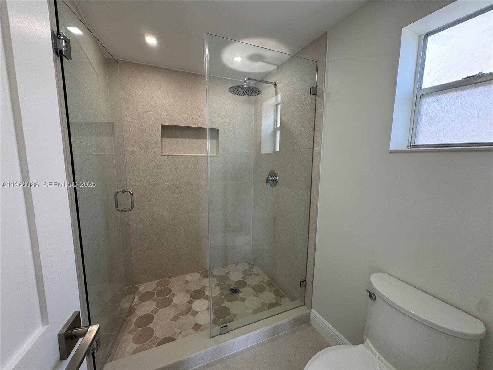 1900 W 54th St # 219, Hialeah FL 33012 — 4