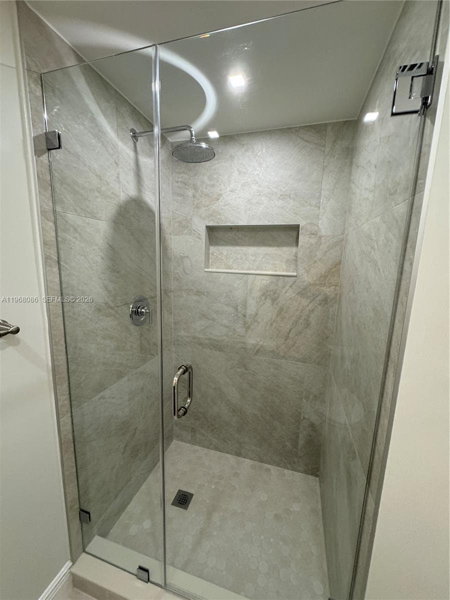 1900 W 54th St # 219, Hialeah FL 33012 — 8