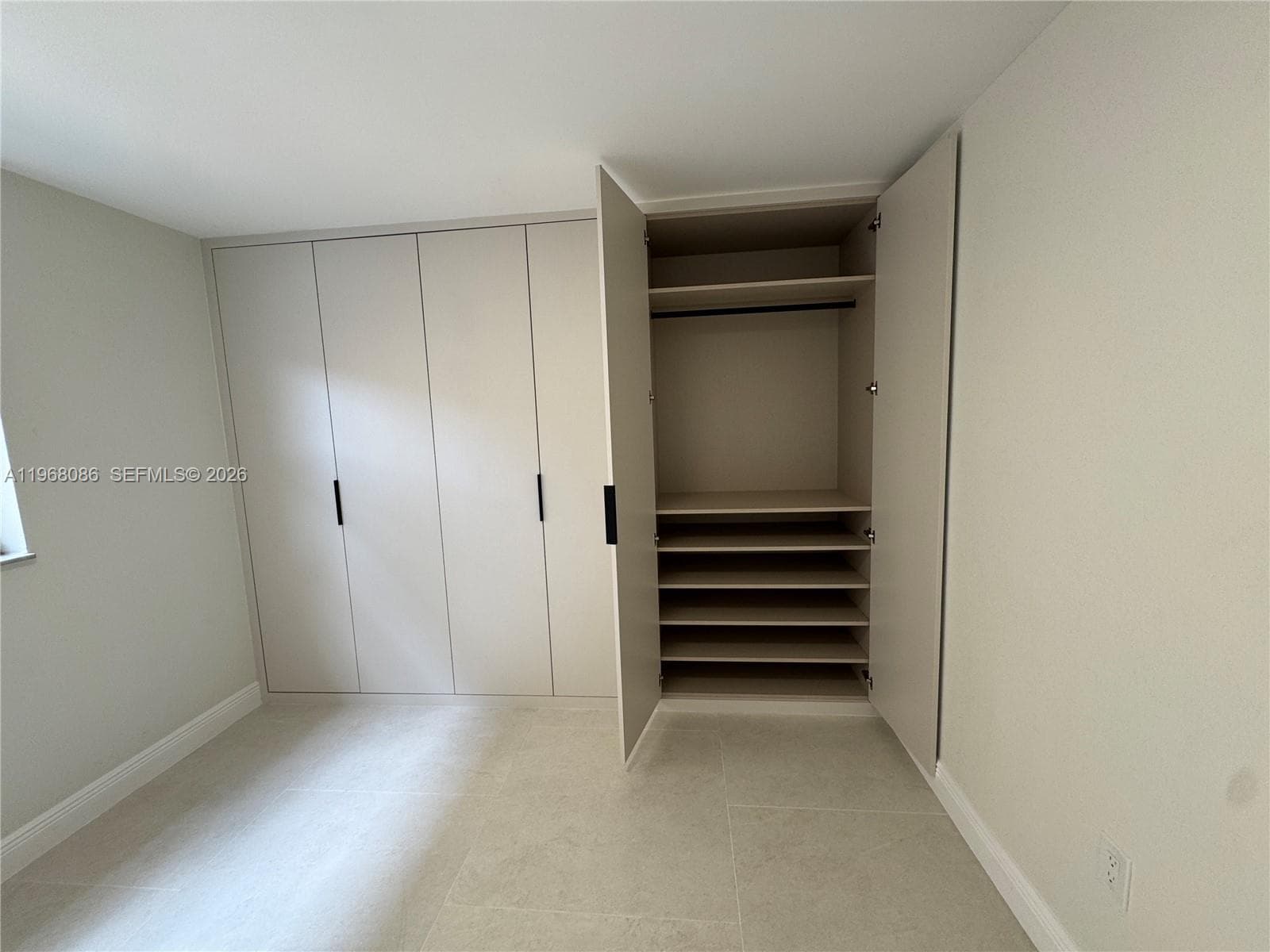 1900 W 54th St # 219, Hialeah FL 33012 — 21
