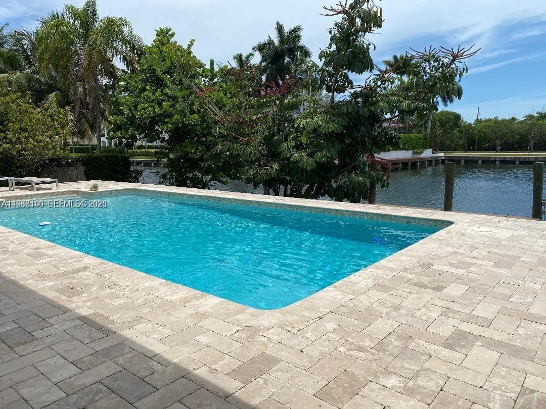 1460 Tagus Ave, Coral Gables FL 33156 — 32